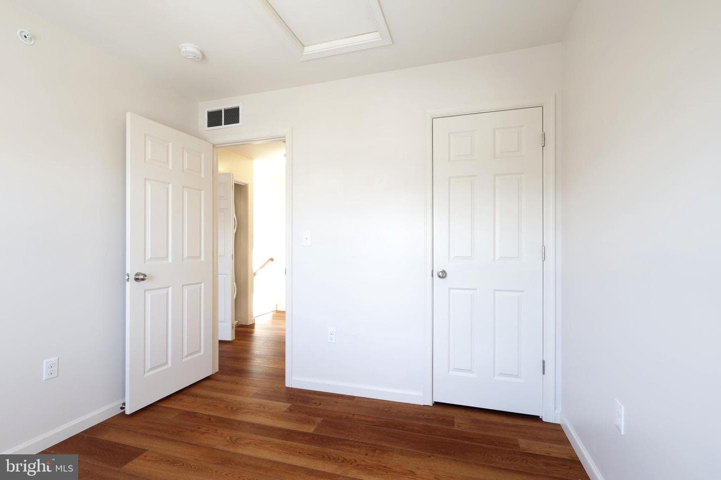 190 Kestrel Lane photo 39