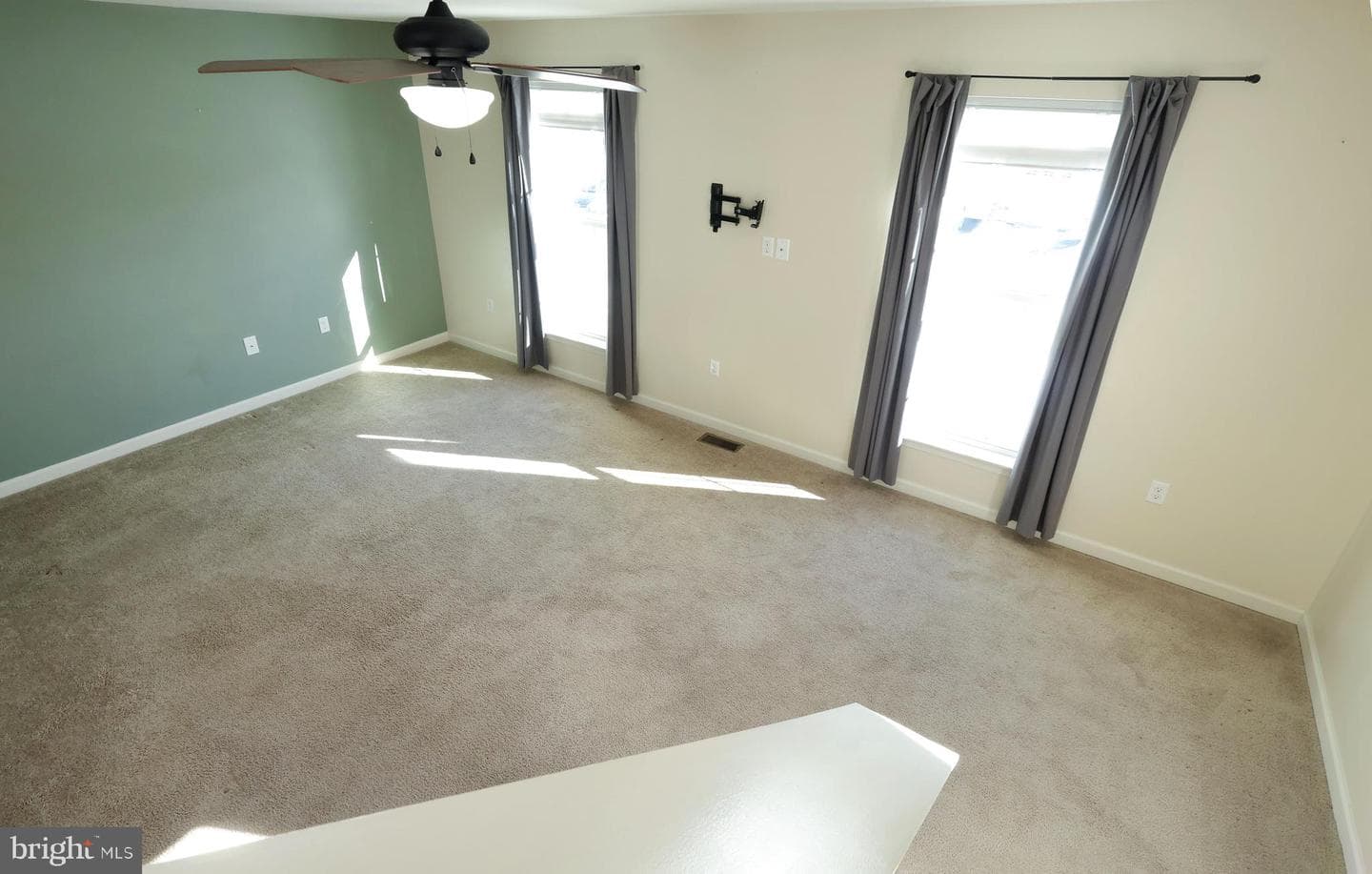 190 Kestrel Lane photo 46