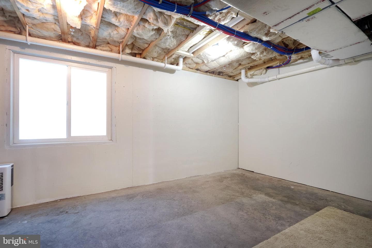 190 Kestrel Lane photo 47