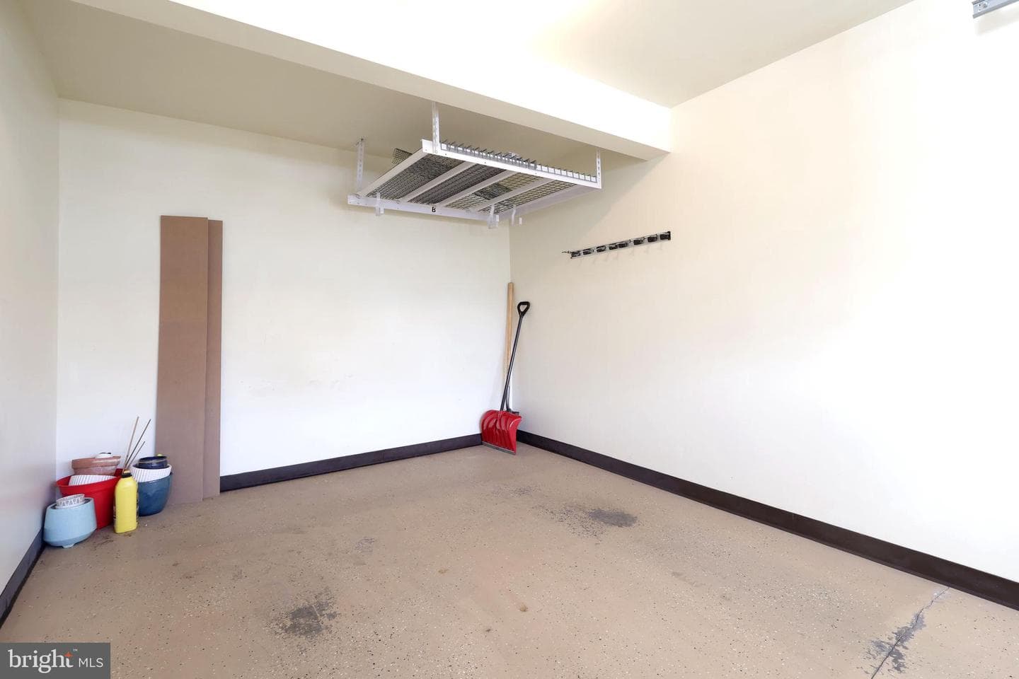 190 Kestrel Lane photo 50
