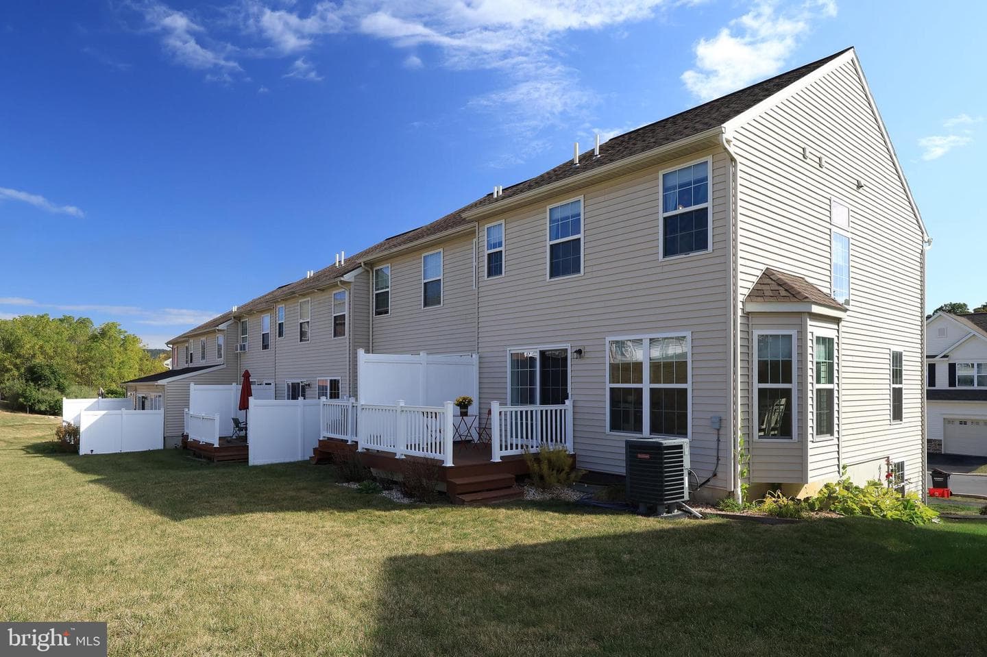 190 Kestrel Lane photo 54