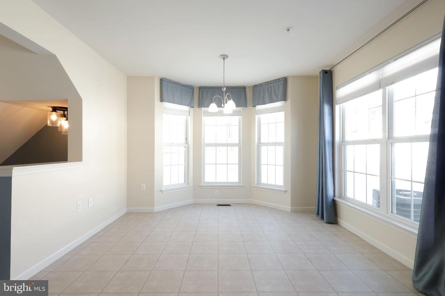 190 Kestrel Lane photo 7