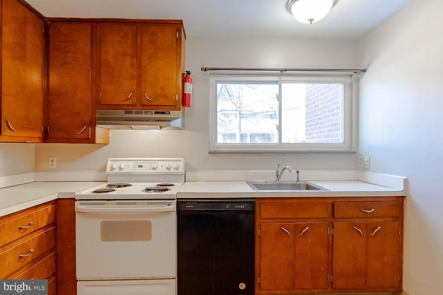 712 D W Beaver Avenue photo 10