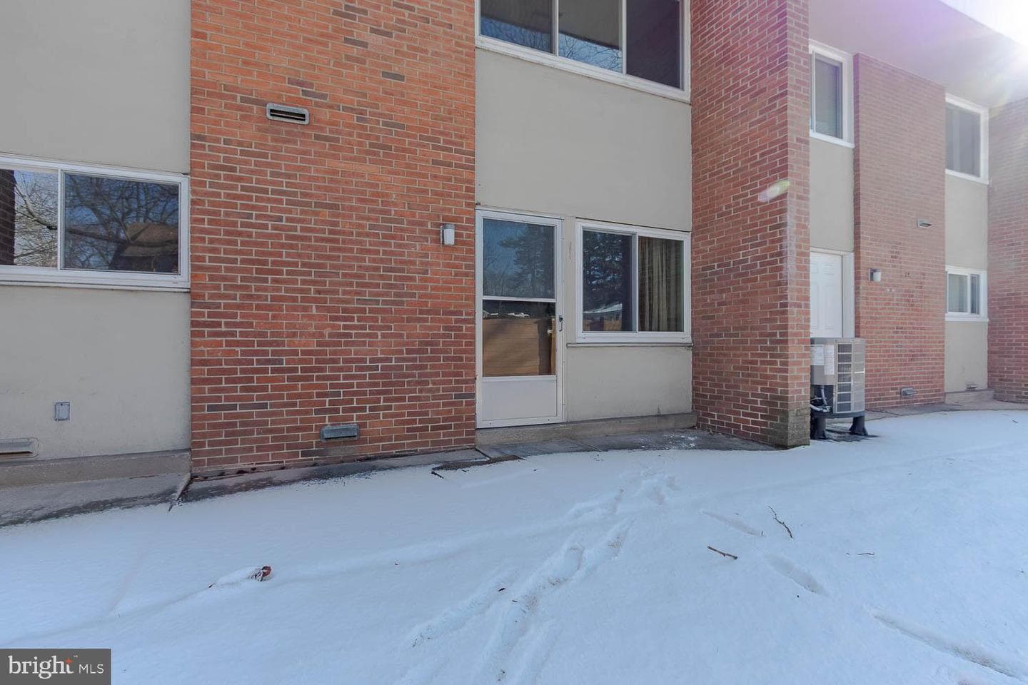 712 D W Beaver Avenue photo 26