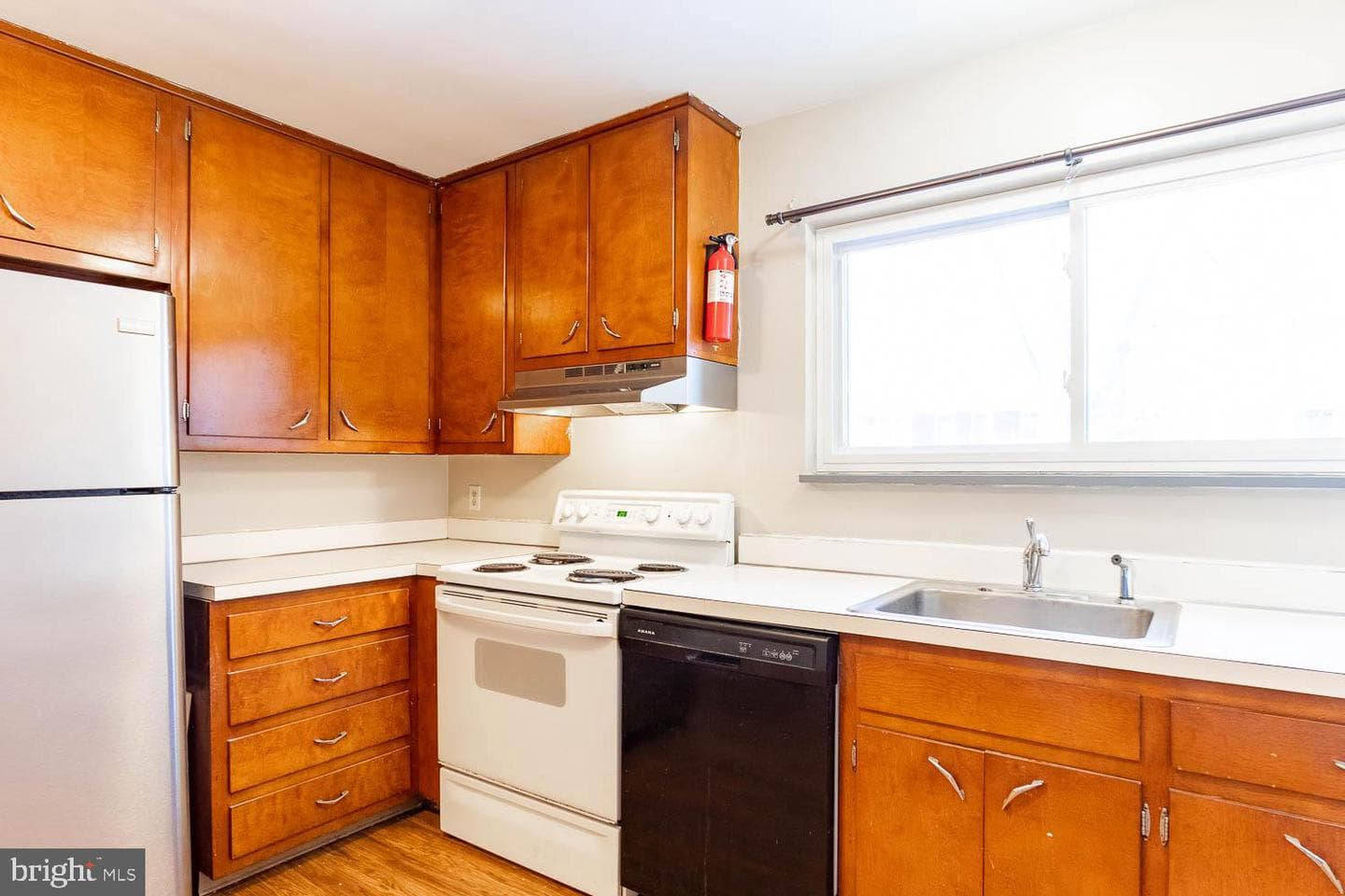 712 D W Beaver Avenue photo 4