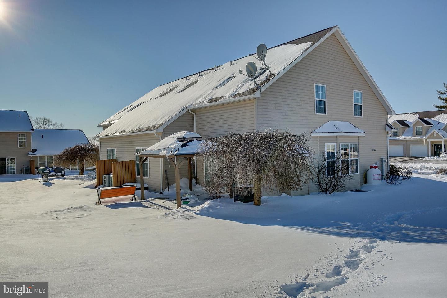 406 Stony Pointe Drive photo 4