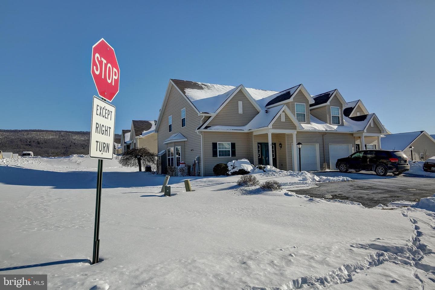 406 Stony Pointe Drive photo 8