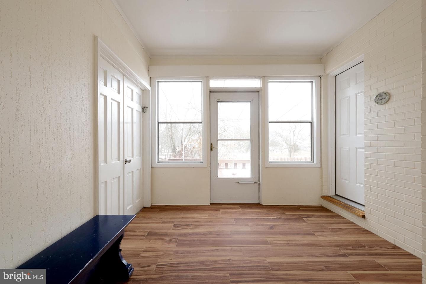 1027 Greenbriar Drive photo 23