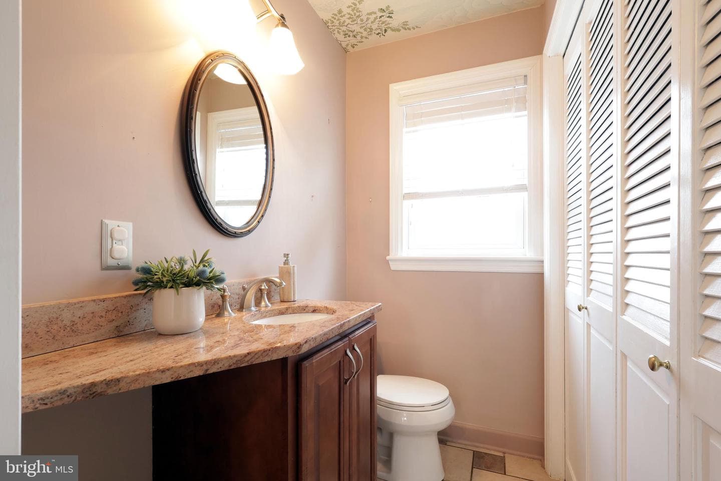 1027 Greenbriar Drive photo 26
