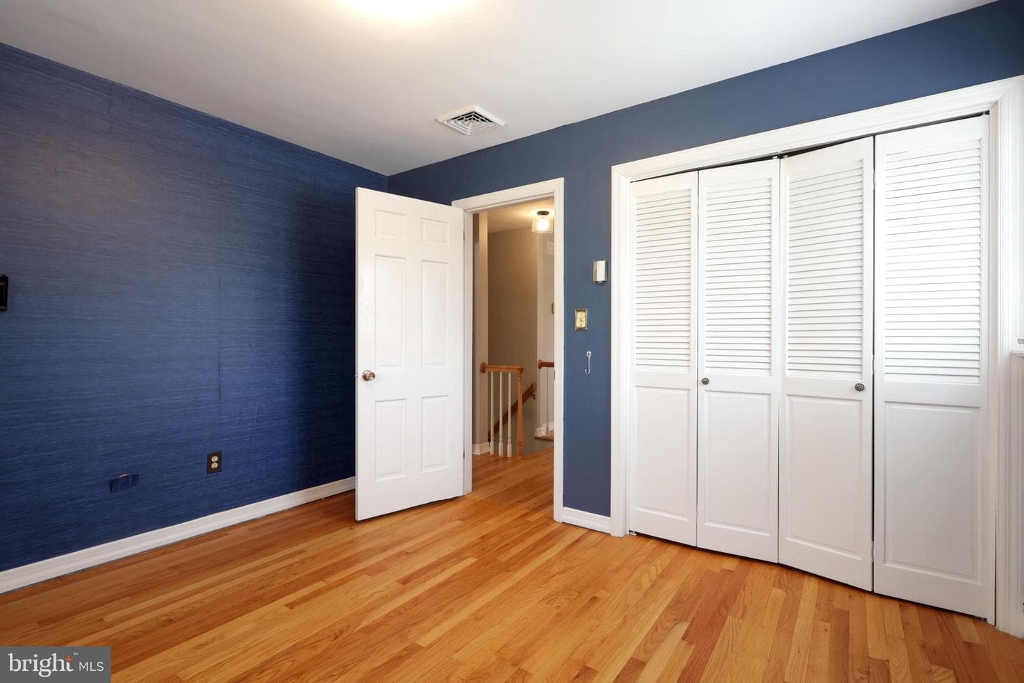 1027 Greenbriar Drive photo 36
