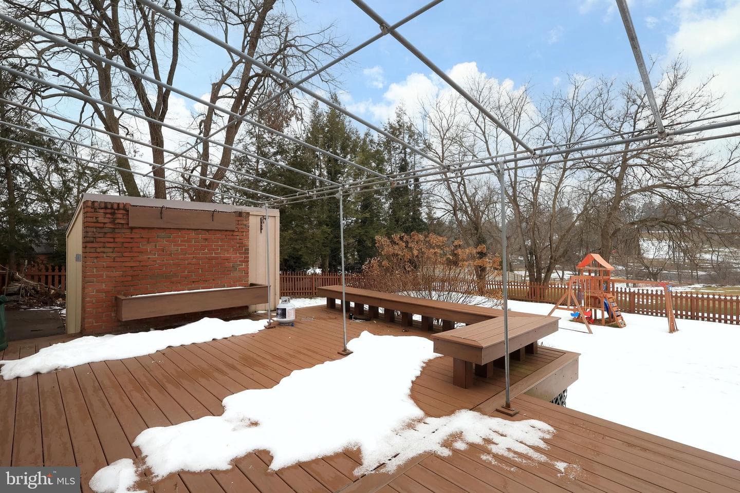 1027 Greenbriar Drive photo 46