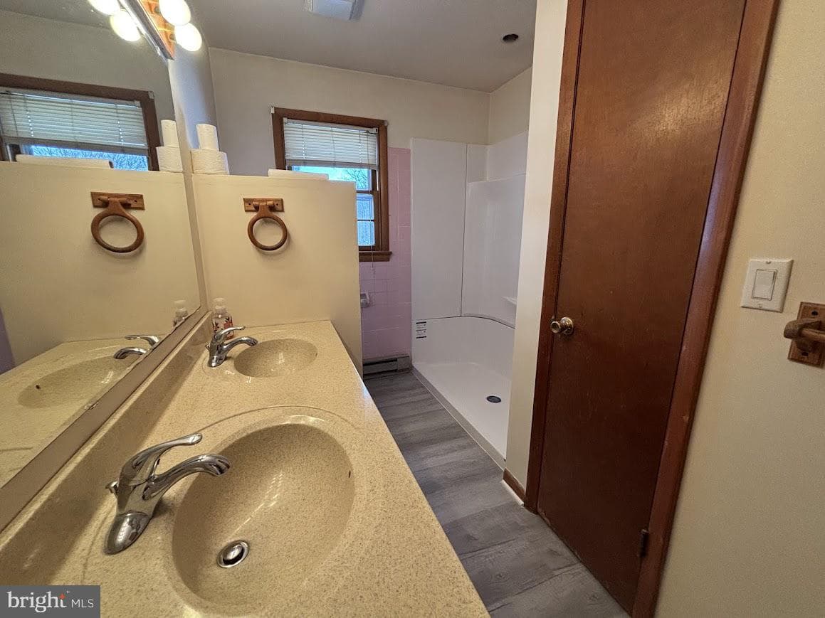 927 E High Street photo 4
