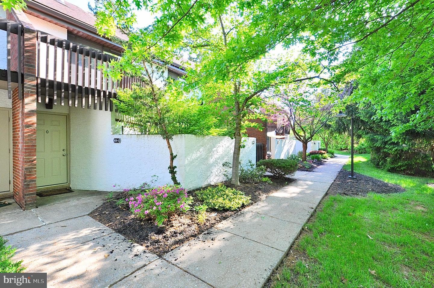 805 Stratford Drive #11