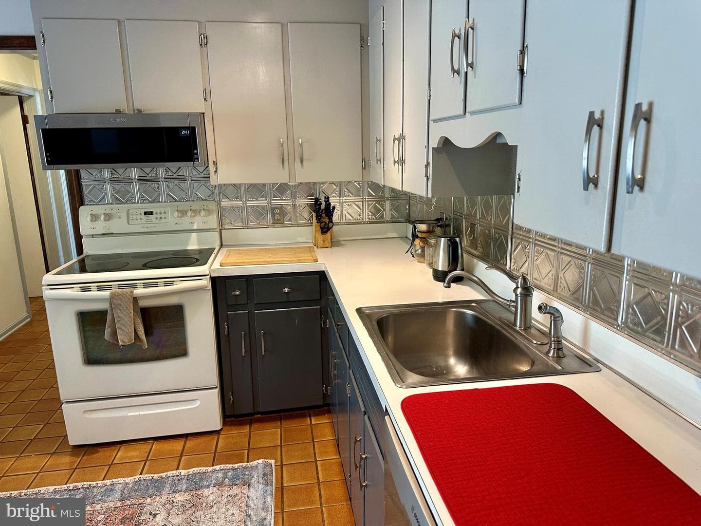 207 Canterbury Drive photo 21