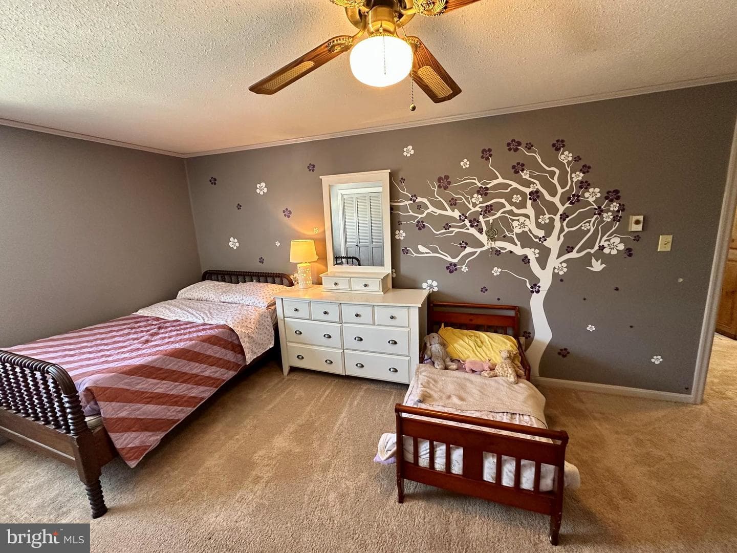 207 Canterbury Drive photo 36