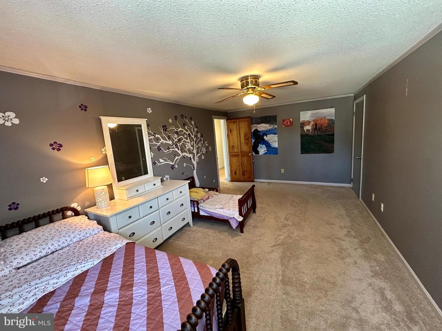 207 Canterbury Drive photo 37