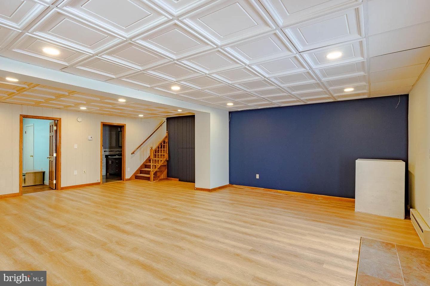 1096 Saxton Drive photo 34