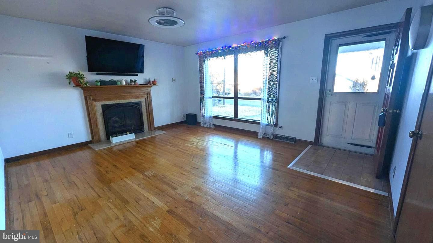 429 Simpson Street photo 17