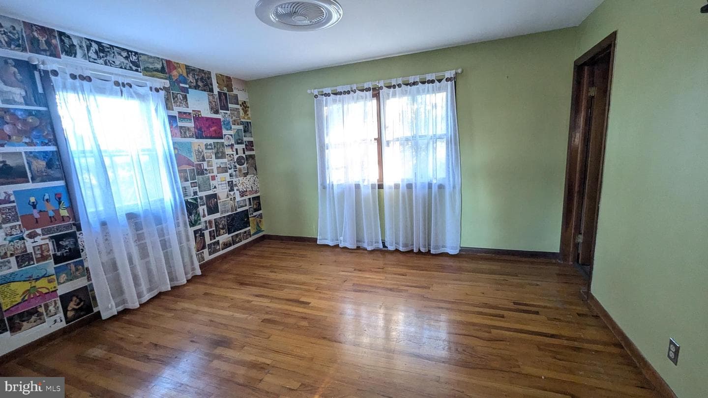 429 Simpson Street photo 19