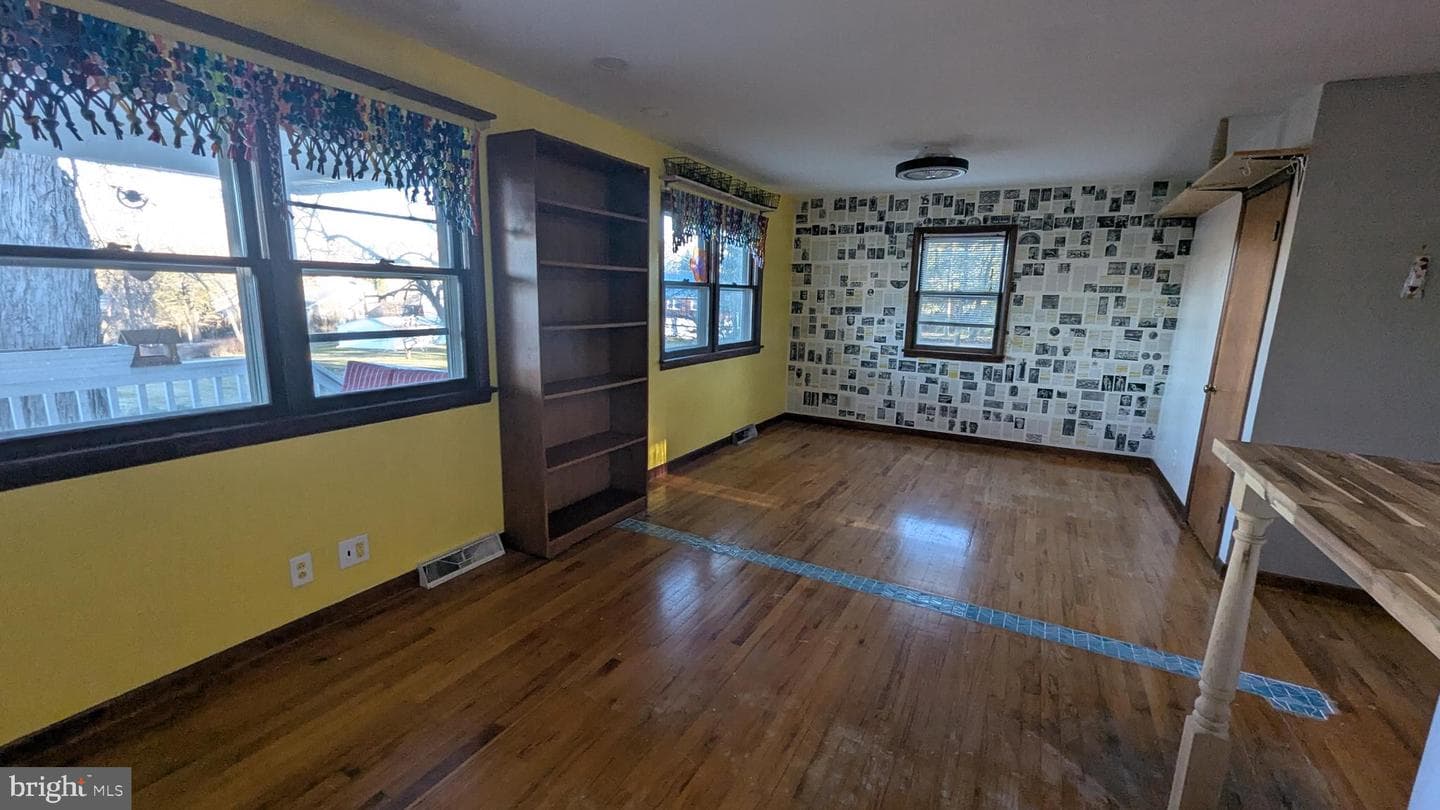 429 Simpson Street photo 24