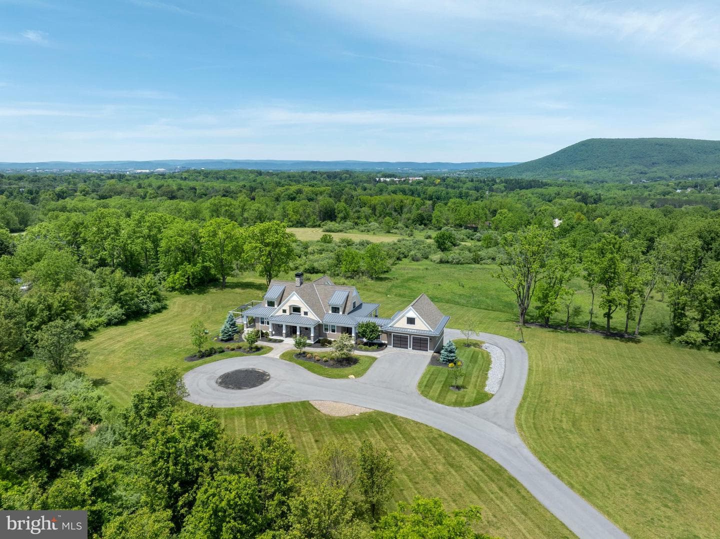 373 W Crestview Avenue, Boalsburg