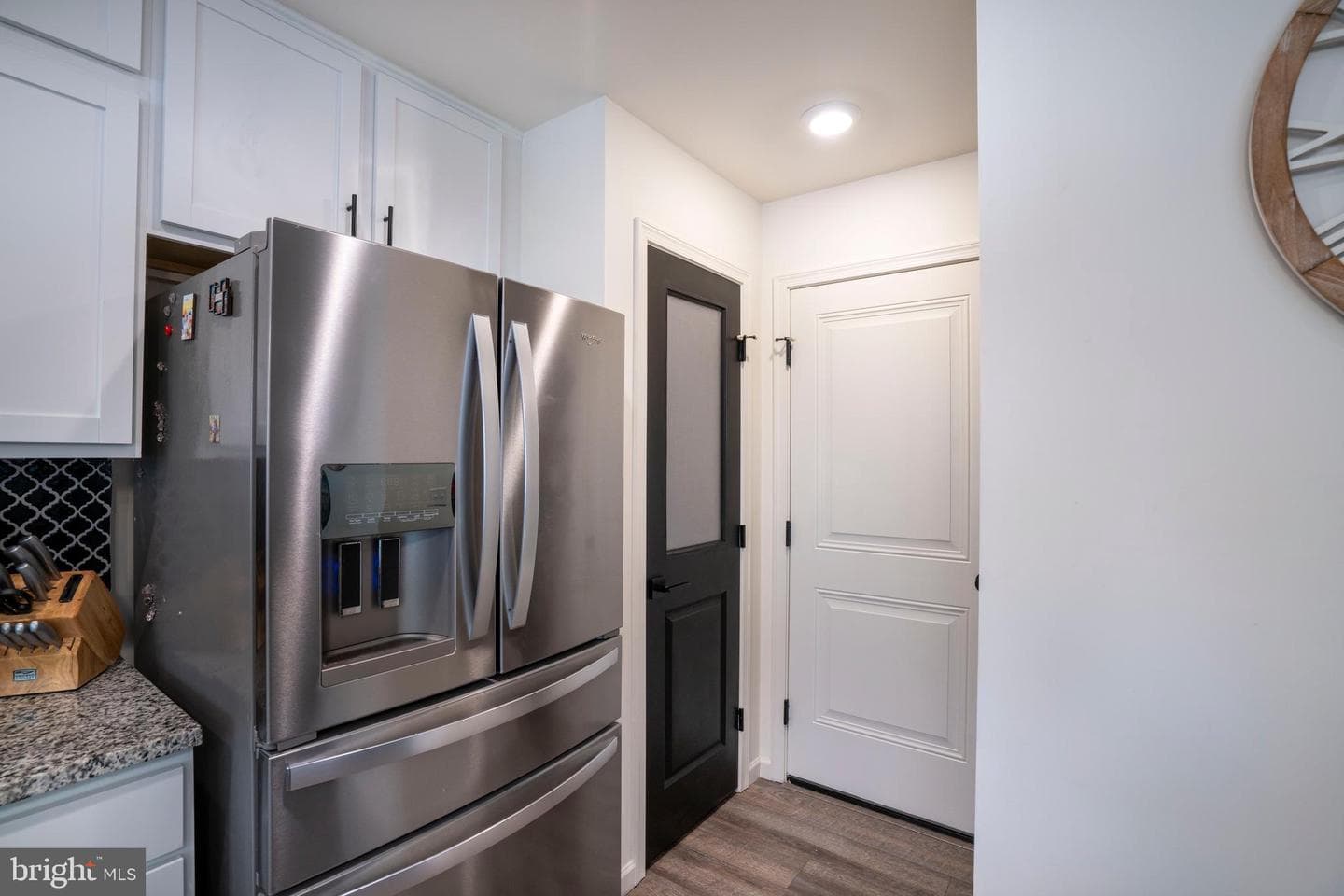266 Isabella Circle photo 11