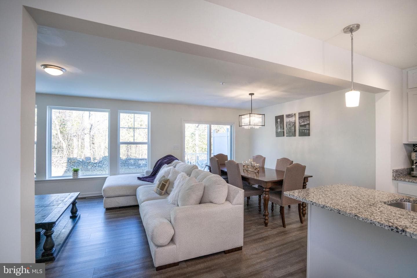 266 Isabella Circle photo 13