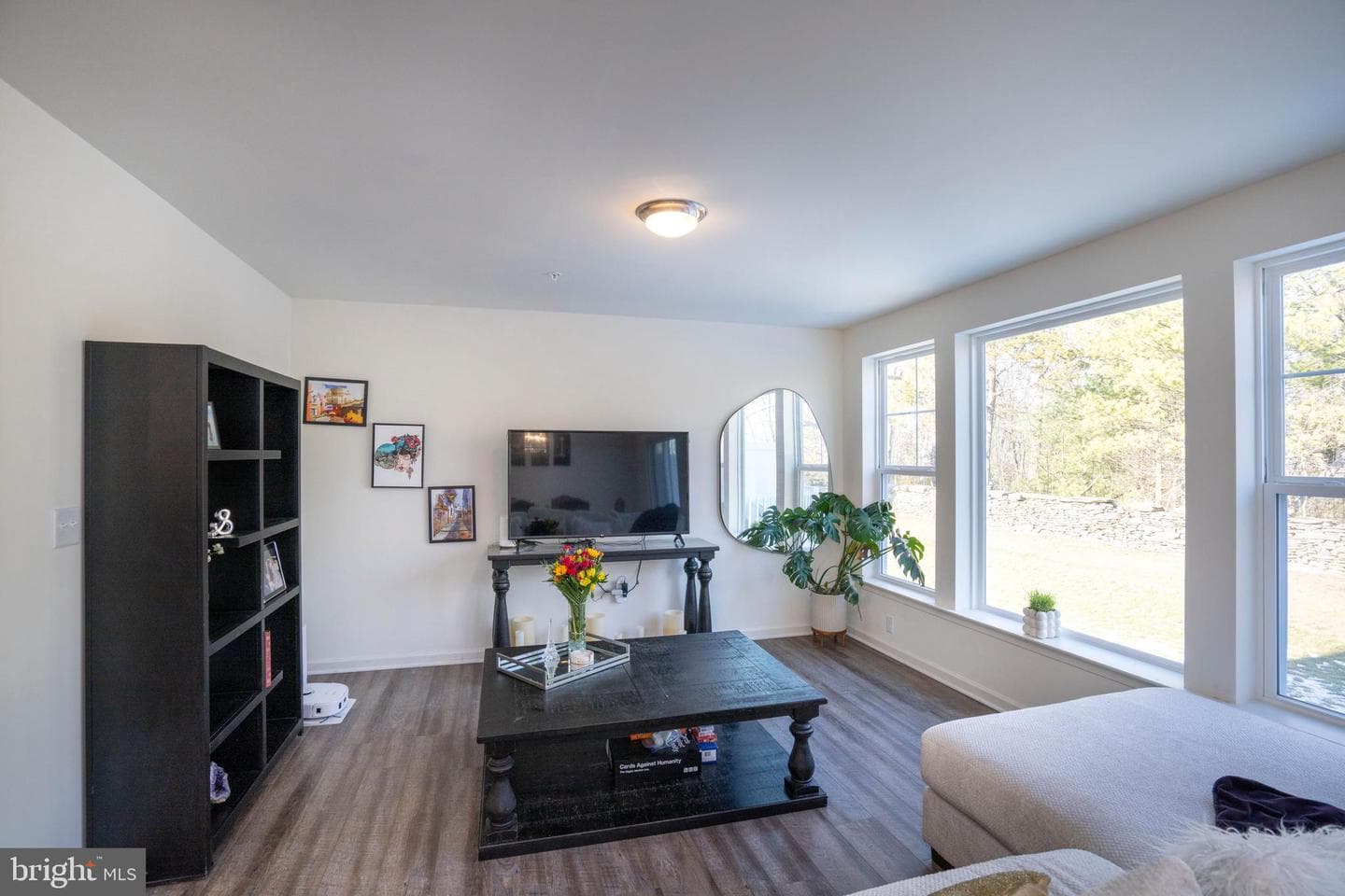 266 Isabella Circle photo 18