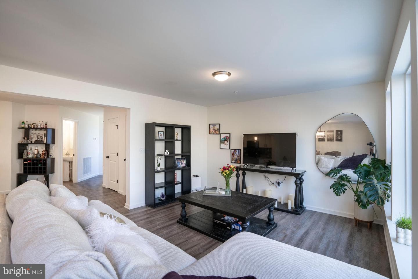 266 Isabella Circle photo 19