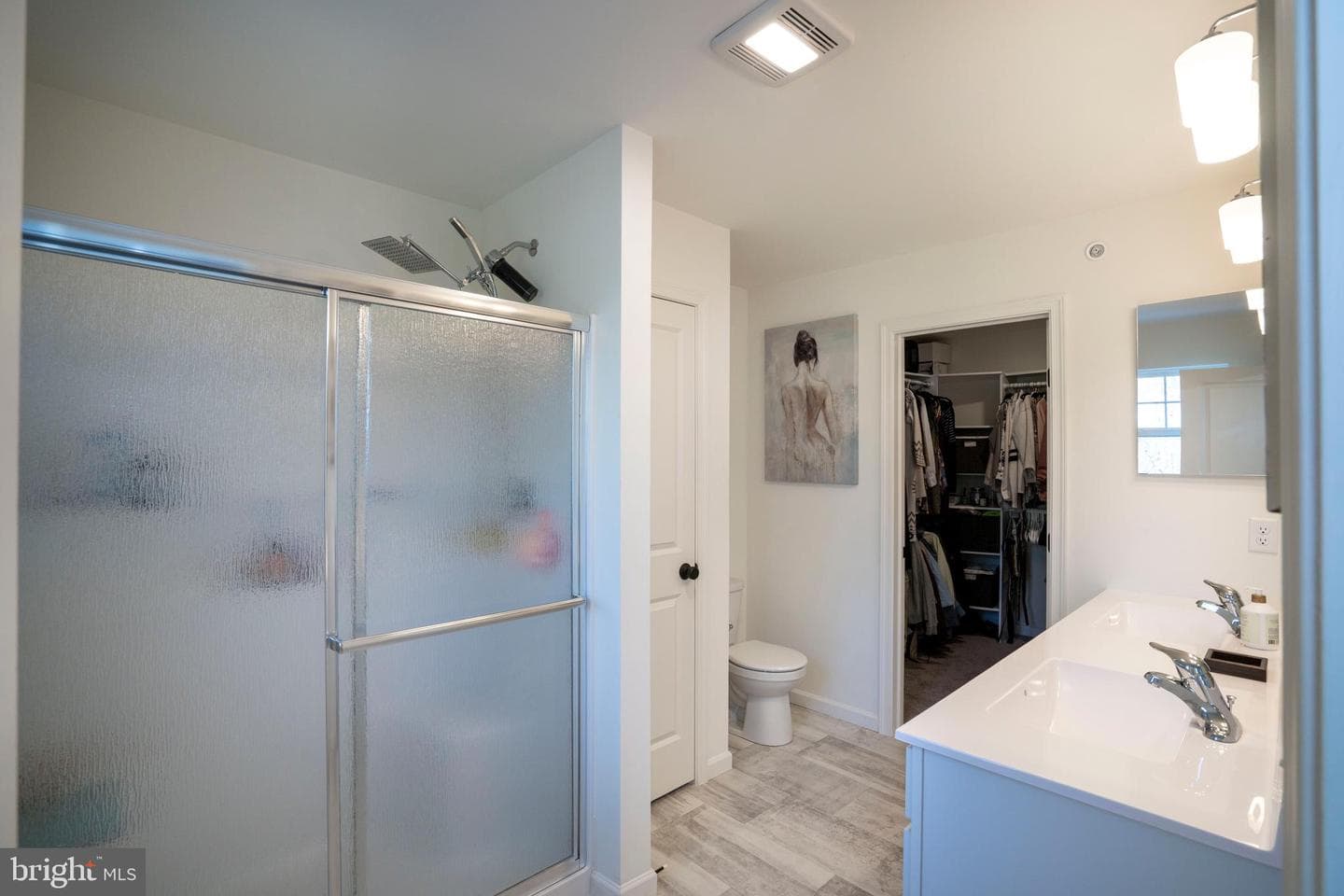 266 Isabella Circle photo 27