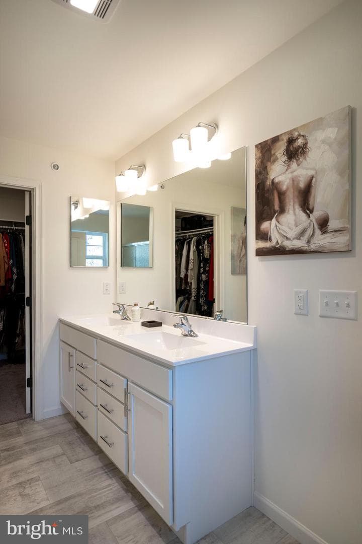266 Isabella Circle photo 28