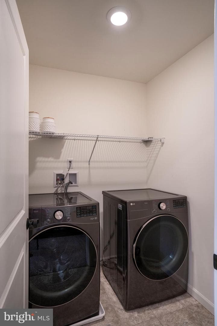 266 Isabella Circle photo 31
