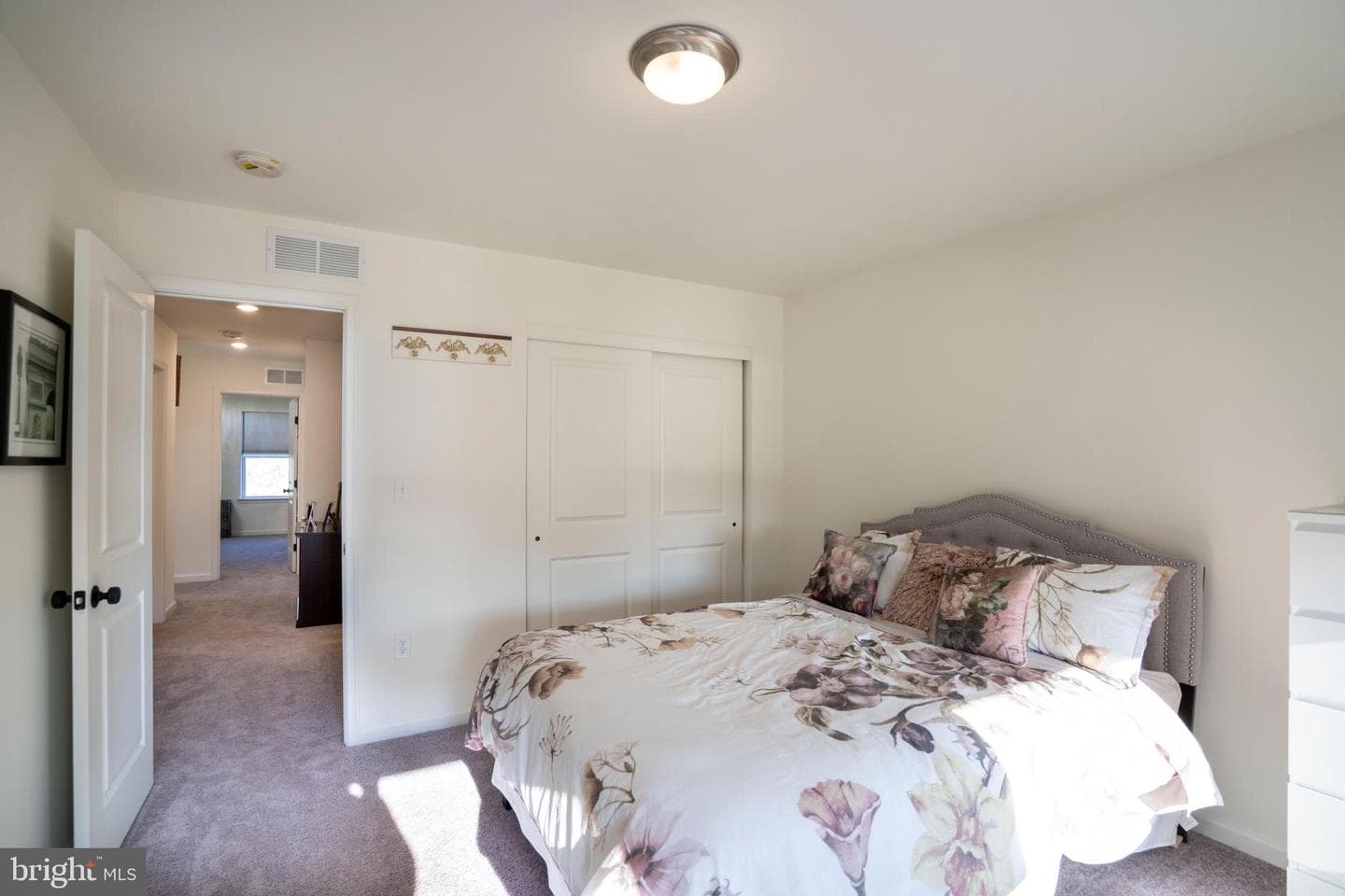 266 Isabella Circle photo 35
