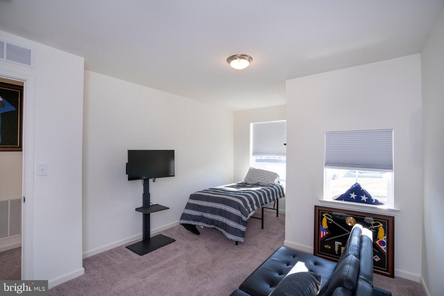 266 Isabella Circle photo 37