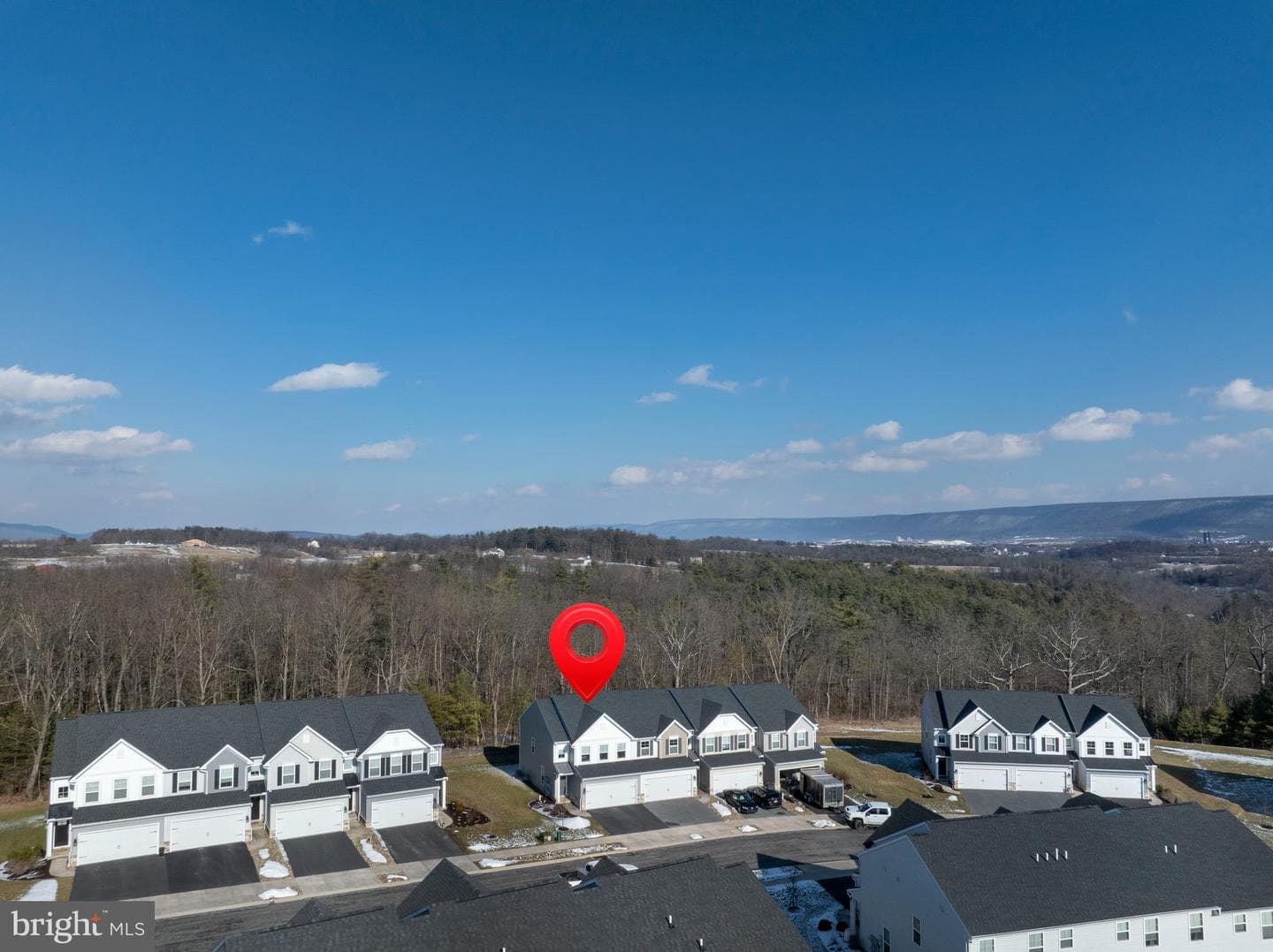266 Isabella Circle photo 41