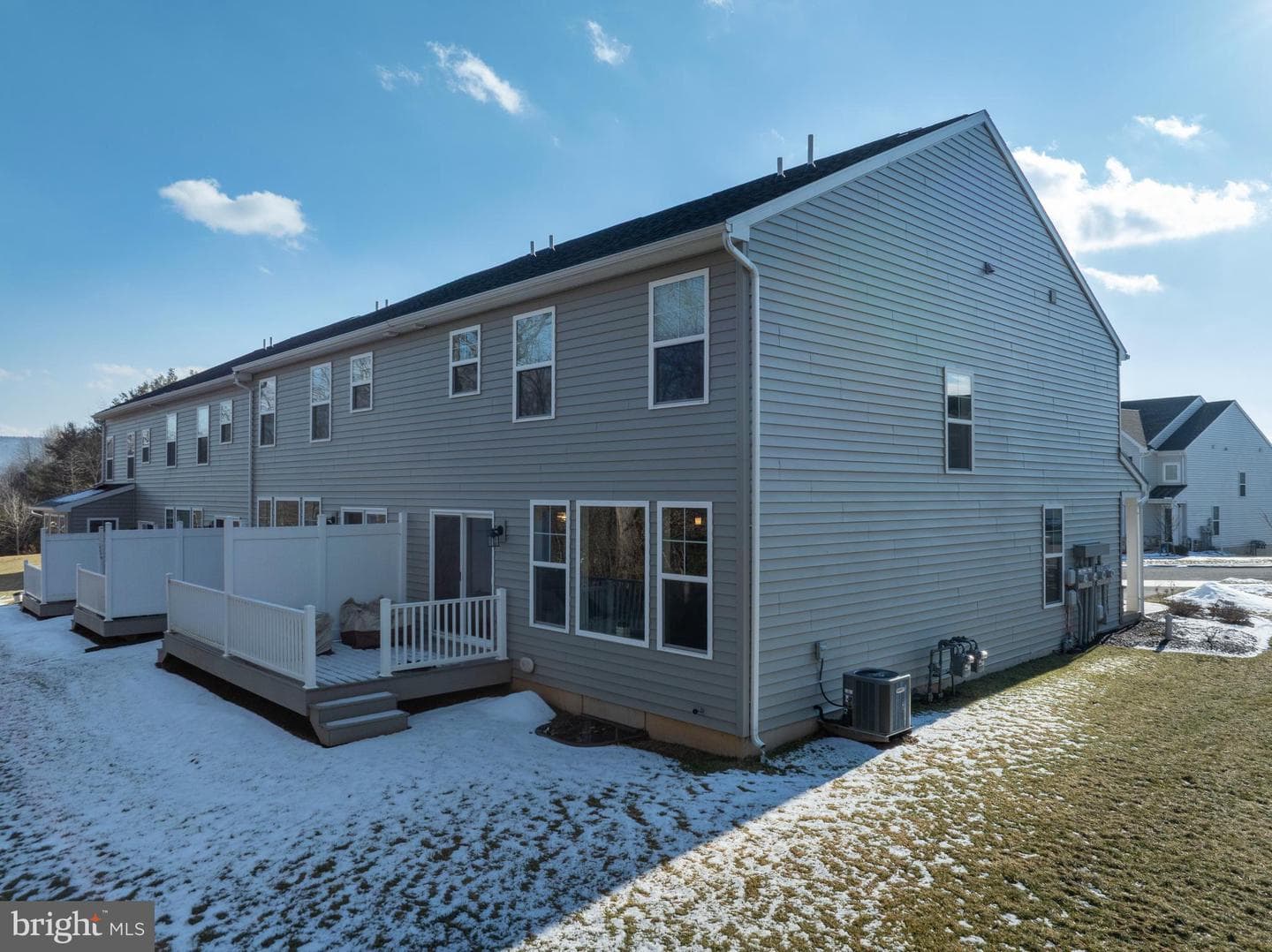 266 Isabella Circle photo 43