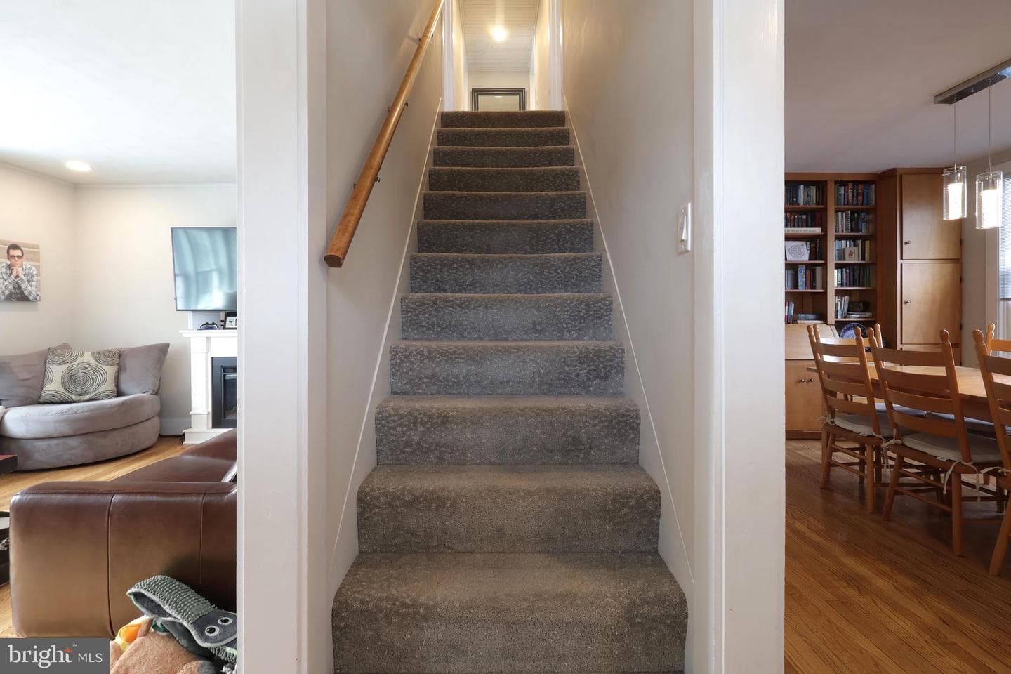 711 Blanchard Street photo 30