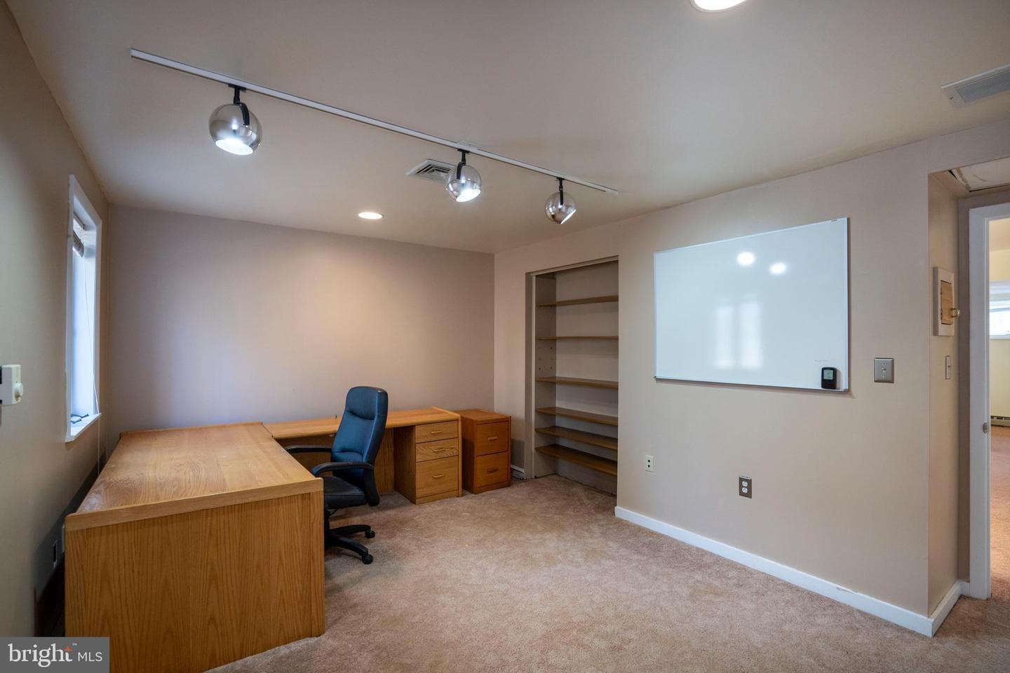 50 Toms Lane photo 64