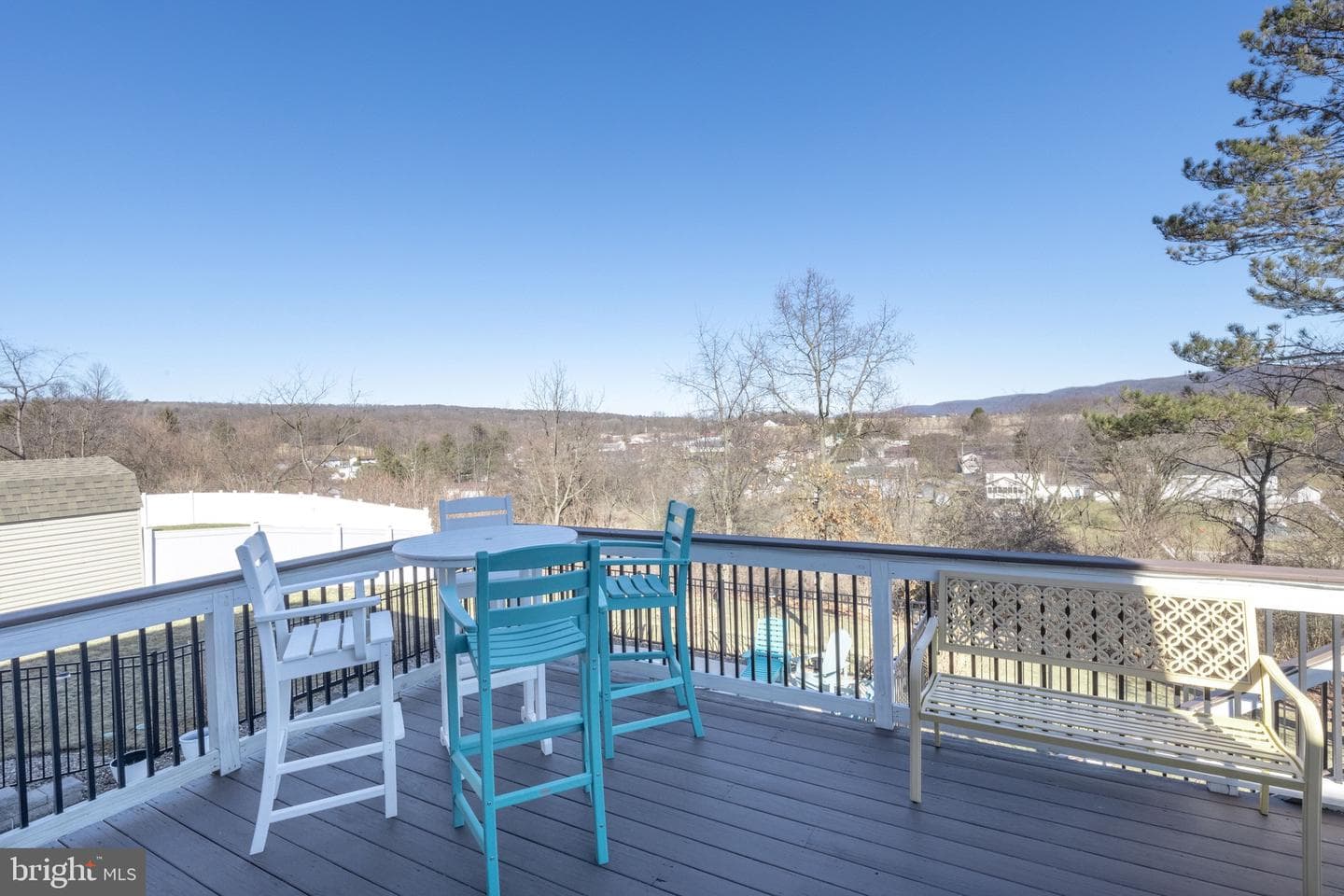 201 Jefferson Circle photo 23