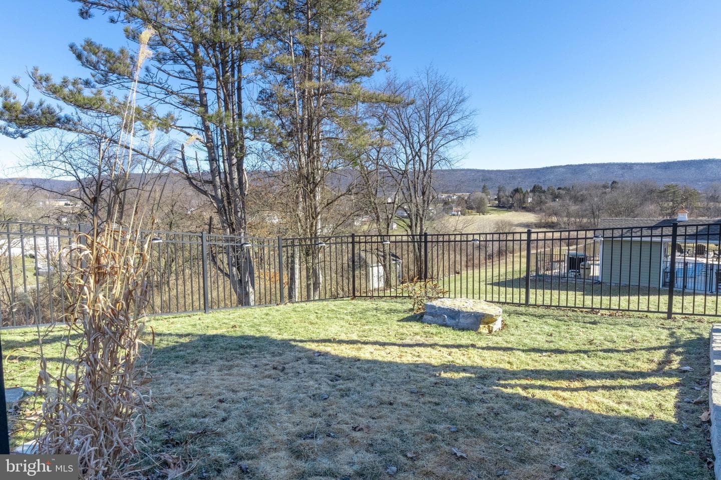 201 Jefferson Circle photo 26