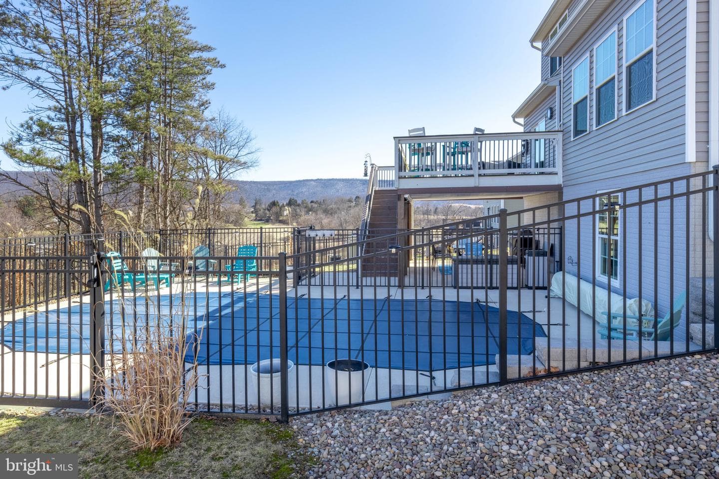 201 Jefferson Circle photo 32