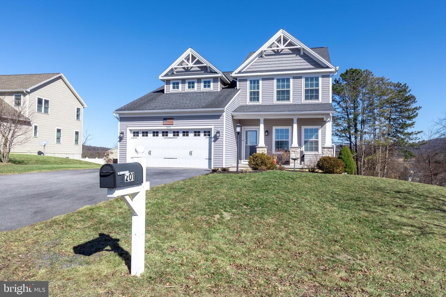 201 Jefferson Circle photo 37