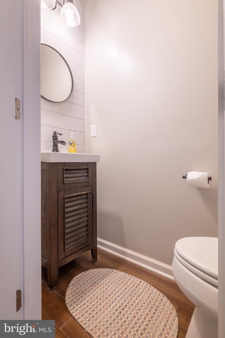 201 Jefferson Circle photo 54