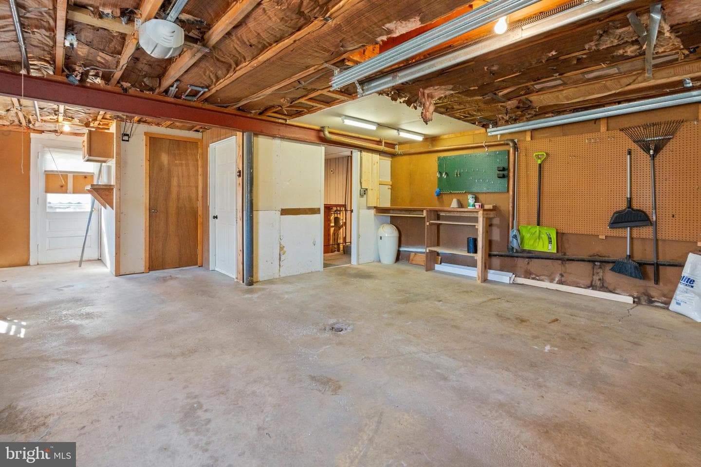 956 Shady Lane photo 34