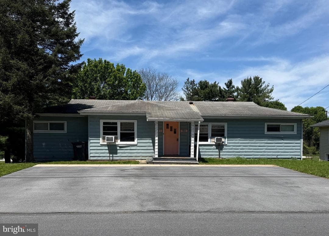101 E Aaron Drive photo 1
