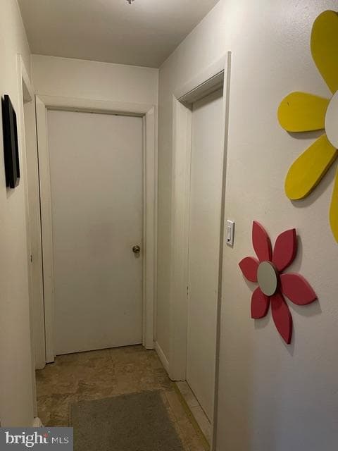 101 E Aaron Drive photo 33