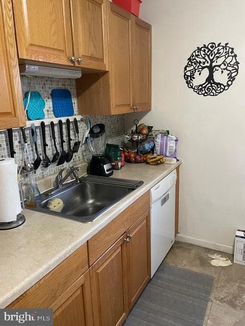 101 E Aaron Drive photo 34
