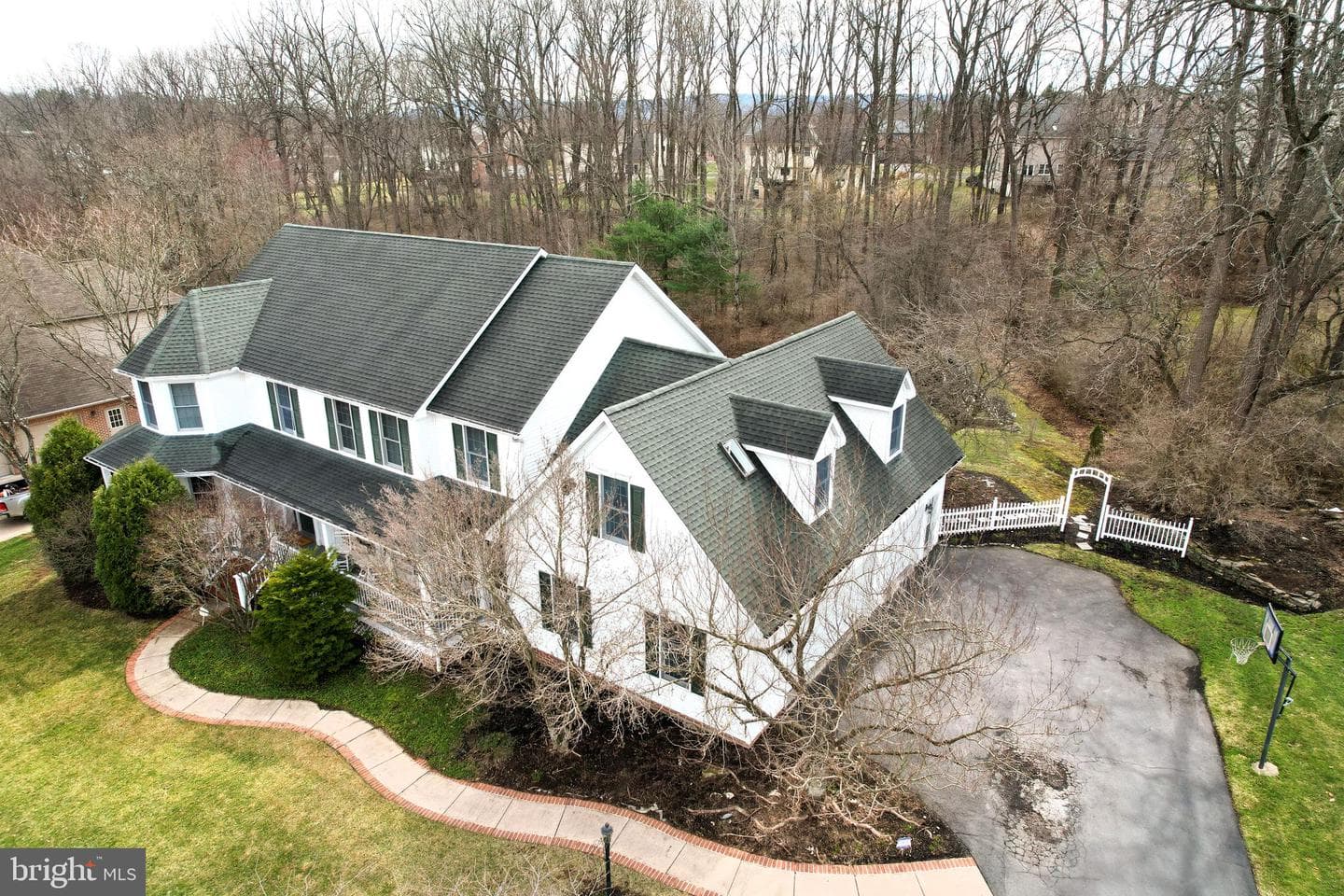1354 Megan Drive photo 5