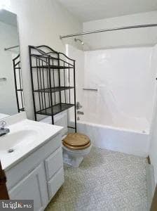 836 W Aaron Drive photo 10