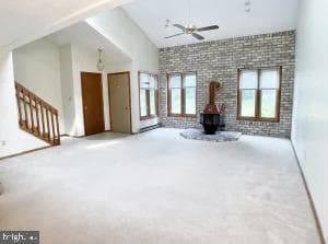 836 W Aaron Drive photo 4